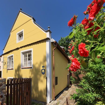 Hostel Havana Cesky Krumlov Exterior photo